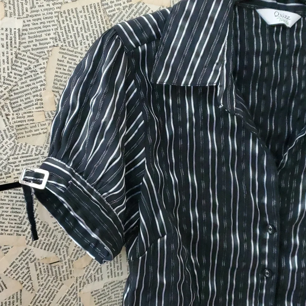 Botton up Blouse size-S - Picture 4 of 6